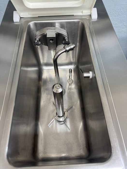 Carpigiani AES 381 P SP Colore – Professionelle Stand - Softeismaschine mit Selbstpasteurisierung - krae - shop.com