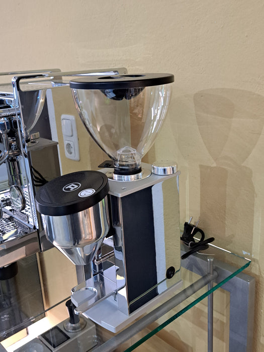 Rocket Faustino Chrome Espressomühle - unbenutztes Ausstellungsgerät - Sonderpreis! (Baujahr 2024) - krae-shop.com